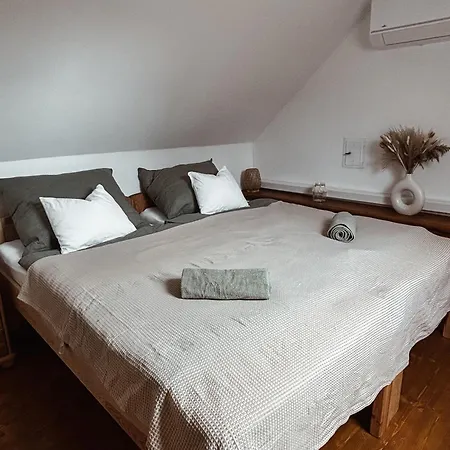 Niki Toparti Piheno Gyekenyes (Somogy)